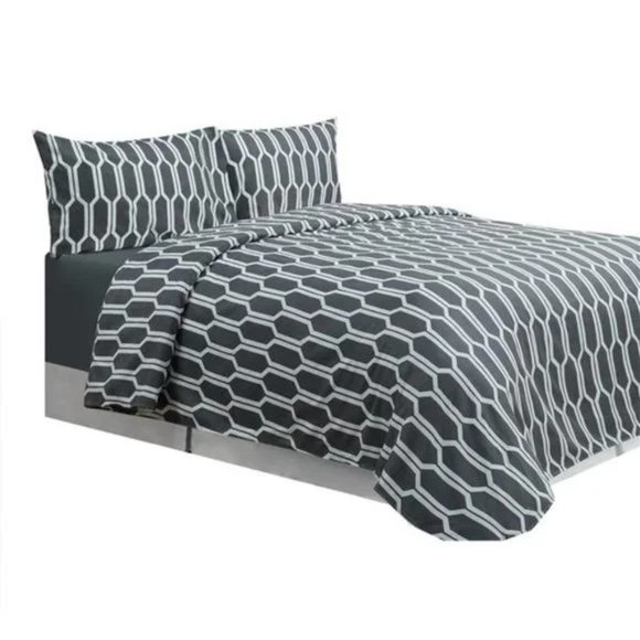Millano Wilton 4-Piece Sheet Set - Picture 2 of 6